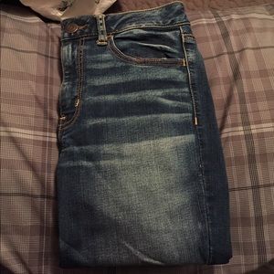 American Eagle High Rise Jegging